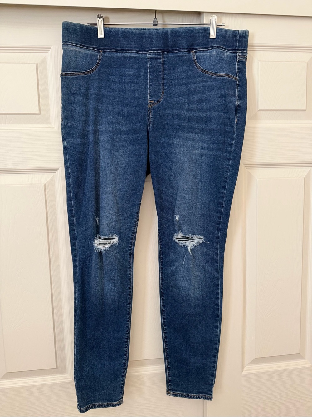 Old Navy Dark Blue Skinny Distressed Jeggings